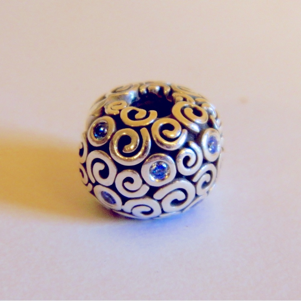 Pandora Clip Water Blue Swirls